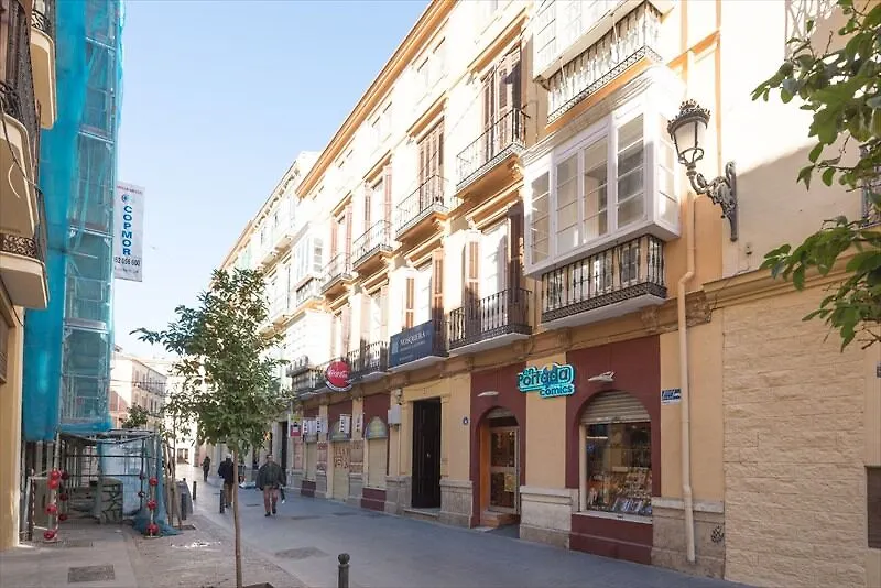 Central 2 Bedroom Apartment Nosquera Malaga