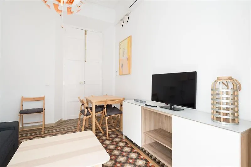 Central 2 Bedroom Apartment Nosquera Malaga